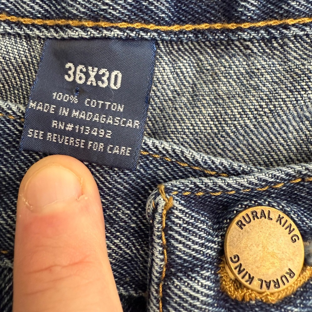 Rural King‎ Mens Dark Wash Denim Jeans 36x30 100 Cotton Made in Madagascar - Picture 4 of 8